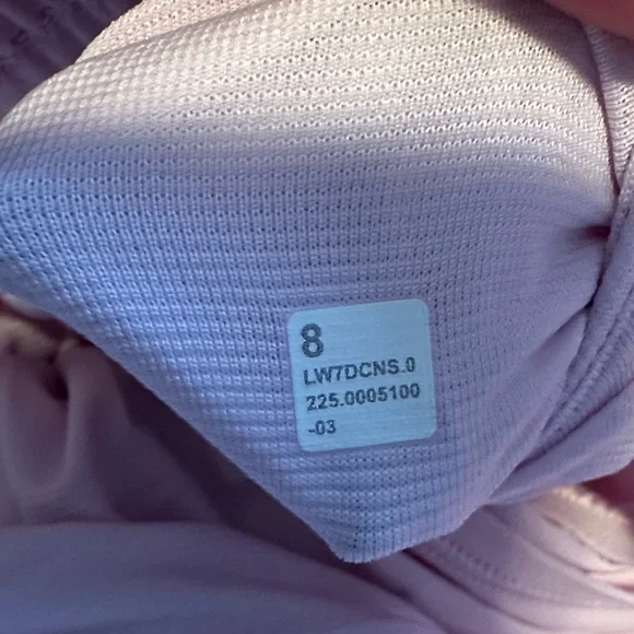 Lululemon🍋 High Rise Pink Organza Hotty Hot Shorts Size 8 NWT 4” Inseam - Picture 12 of 12